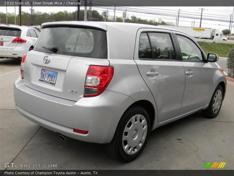 Silver Streak Mica / Charcoal 2010 Scion xD