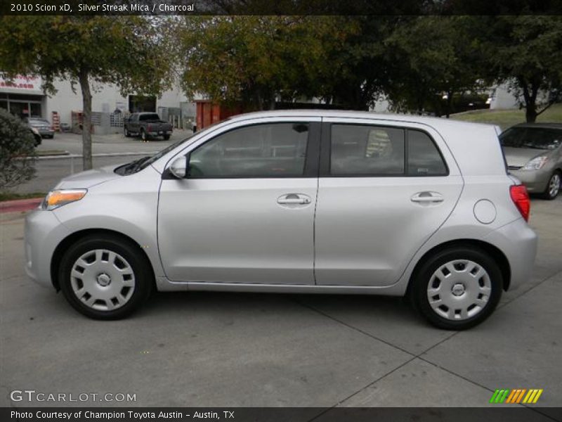 Silver Streak Mica / Charcoal 2010 Scion xD