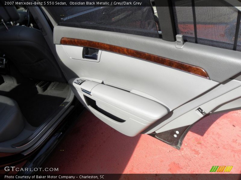 Obsidian Black Metallic / Grey/Dark Grey 2007 Mercedes-Benz S 550 Sedan