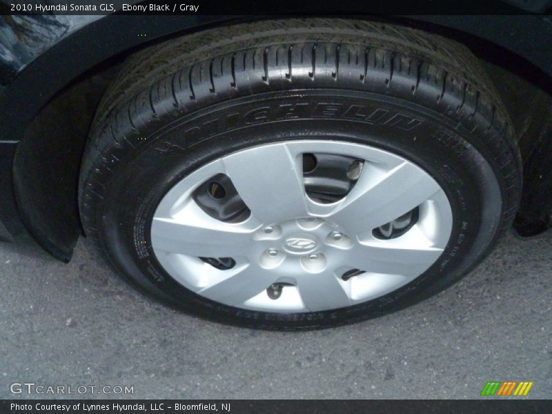 Ebony Black / Gray 2010 Hyundai Sonata GLS