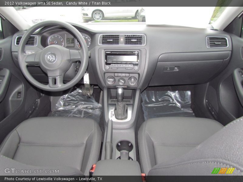 Candy White / Titan Black 2012 Volkswagen Jetta SE Sedan