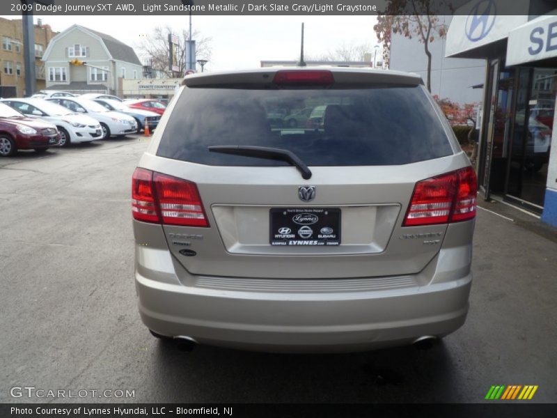 Light Sandstone Metallic / Dark Slate Gray/Light Graystone 2009 Dodge Journey SXT AWD