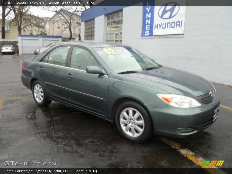 Aspen Green Pearl / Taupe 2002 Toyota Camry XLE