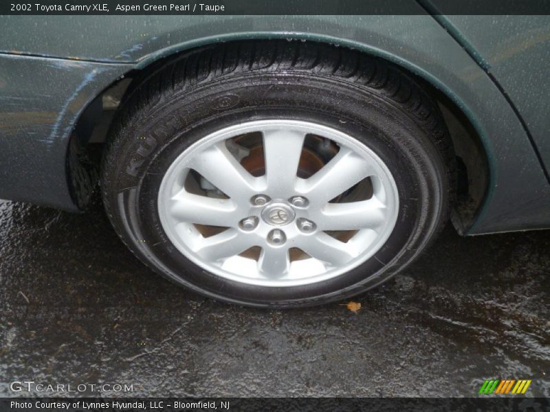 Aspen Green Pearl / Taupe 2002 Toyota Camry XLE