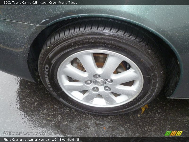 Aspen Green Pearl / Taupe 2002 Toyota Camry XLE