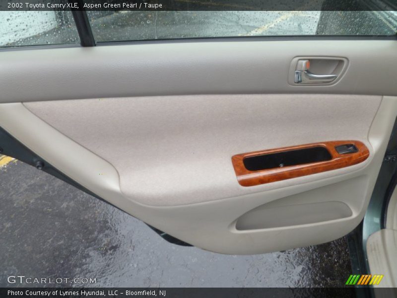 Aspen Green Pearl / Taupe 2002 Toyota Camry XLE