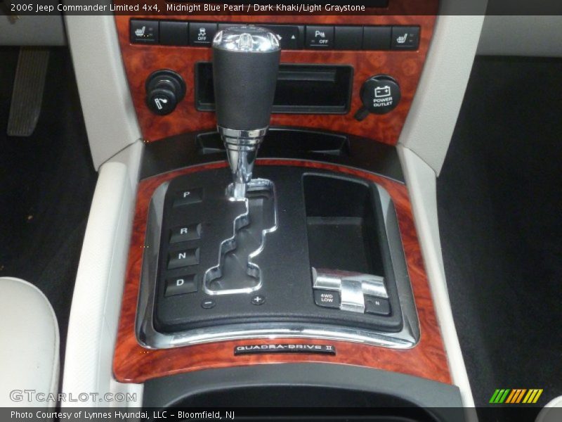 Midnight Blue Pearl / Dark Khaki/Light Graystone 2006 Jeep Commander Limited 4x4