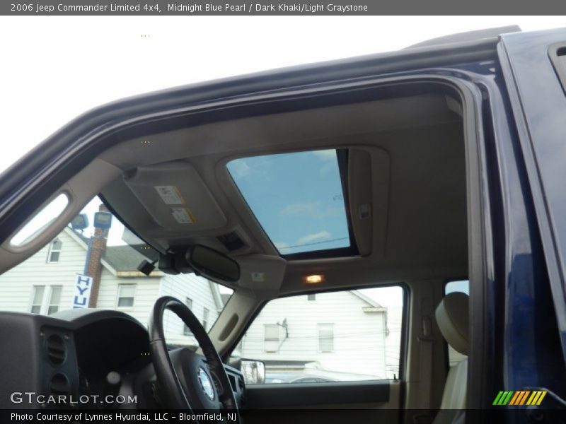 Midnight Blue Pearl / Dark Khaki/Light Graystone 2006 Jeep Commander Limited 4x4