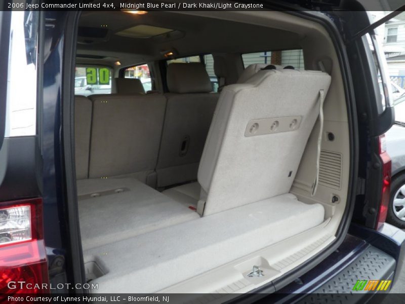 Midnight Blue Pearl / Dark Khaki/Light Graystone 2006 Jeep Commander Limited 4x4