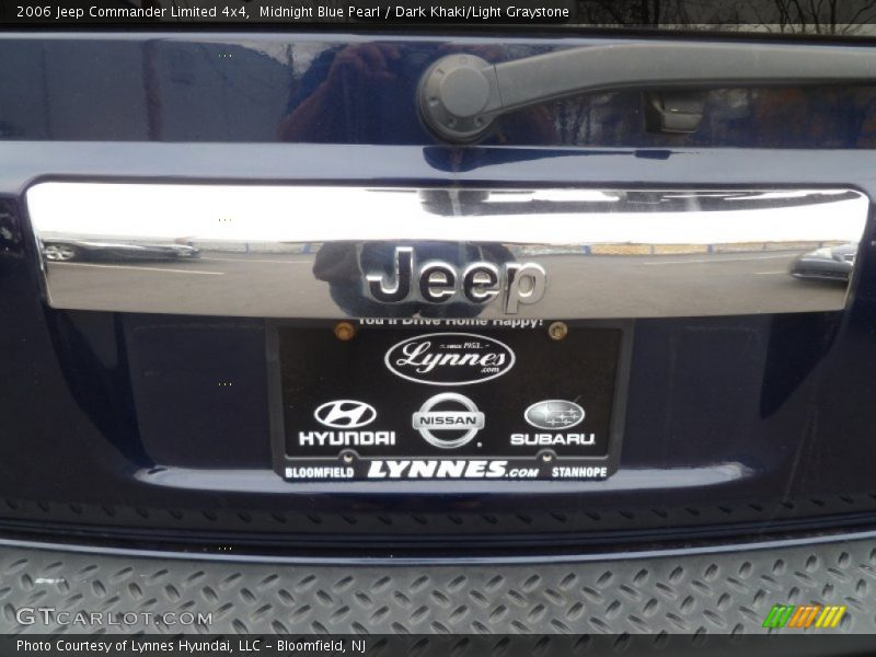 Midnight Blue Pearl / Dark Khaki/Light Graystone 2006 Jeep Commander Limited 4x4