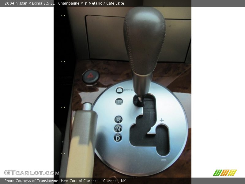 Champagne Mist Metallic / Cafe Latte 2004 Nissan Maxima 3.5 SL