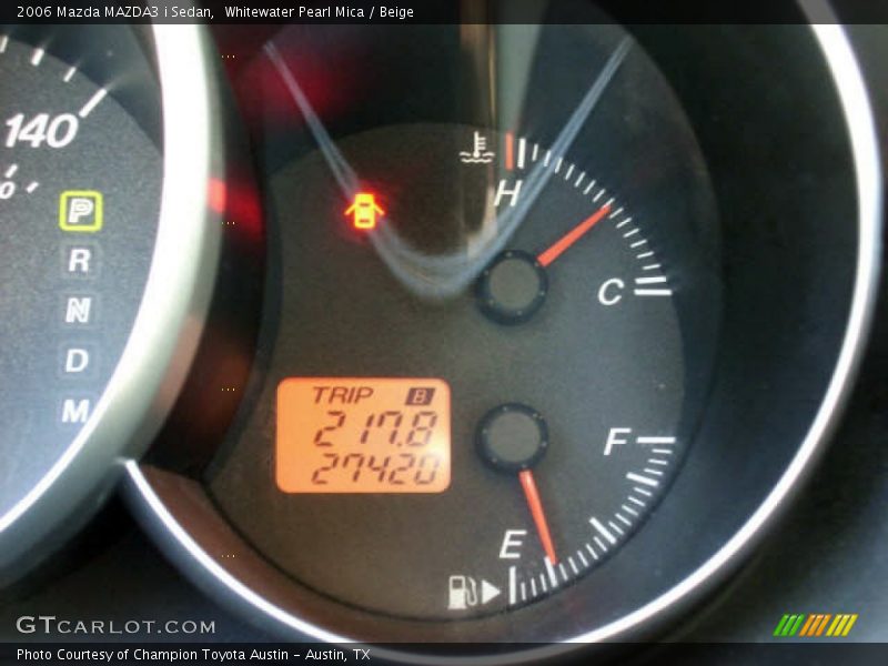 Whitewater Pearl Mica / Beige 2006 Mazda MAZDA3 i Sedan