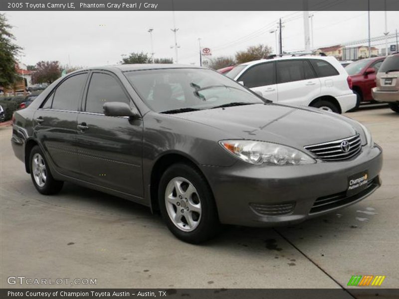 Phantom Gray Pearl / Gray 2005 Toyota Camry LE