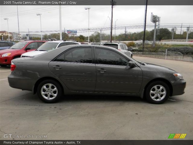Phantom Gray Pearl / Gray 2005 Toyota Camry LE