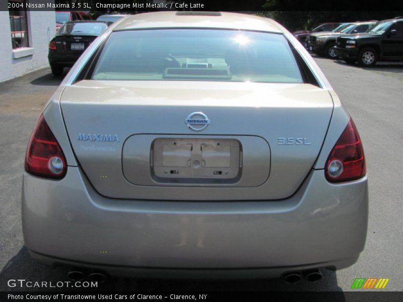 Champagne Mist Metallic / Cafe Latte 2004 Nissan Maxima 3.5 SL