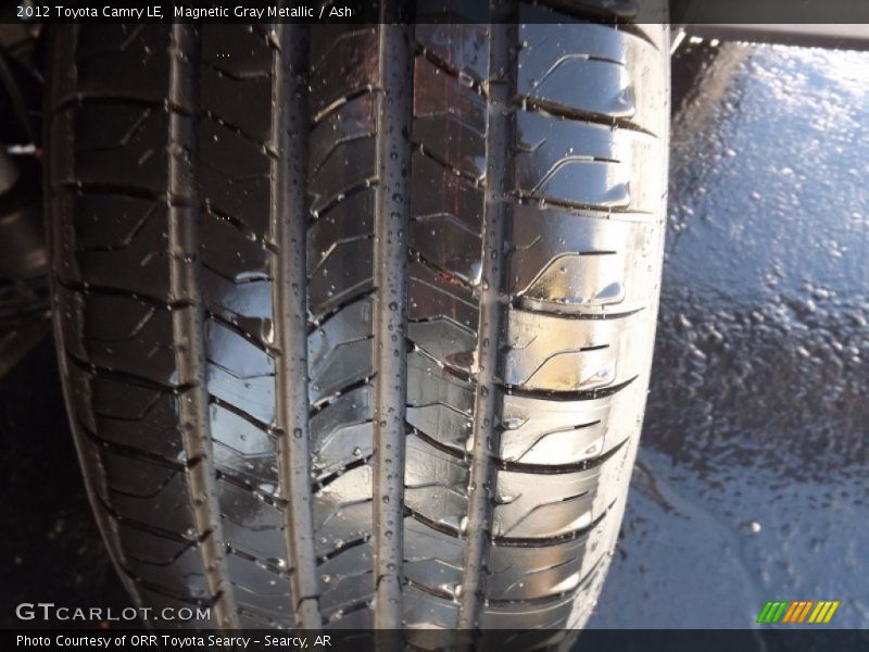 Magnetic Gray Metallic / Ash 2012 Toyota Camry LE