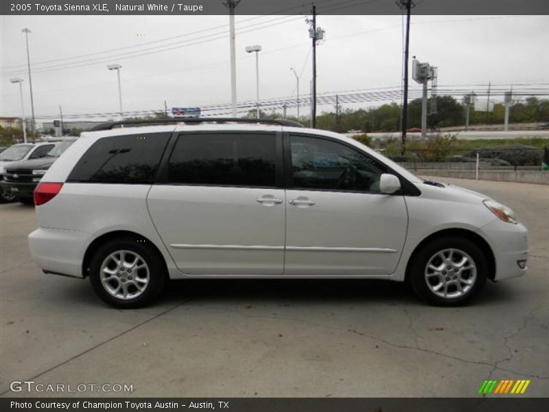 Natural White / Taupe 2005 Toyota Sienna XLE