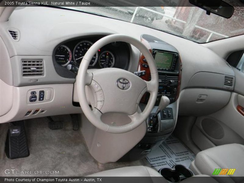 Natural White / Taupe 2005 Toyota Sienna XLE