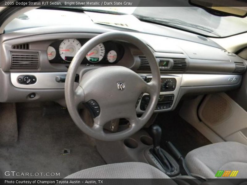 Dashboard of 2005 Stratus R/T Sedan