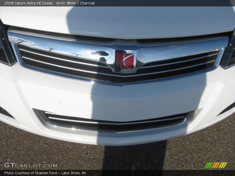 Arctic White / Charcoal 2008 Saturn Astra XE Sedan