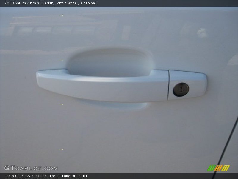 Arctic White / Charcoal 2008 Saturn Astra XE Sedan