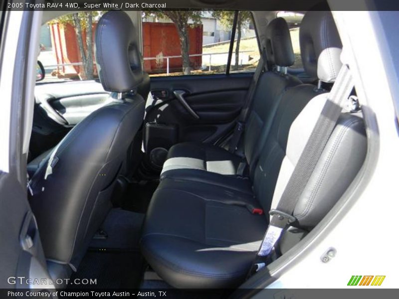 Super White / Dark Charcoal 2005 Toyota RAV4 4WD