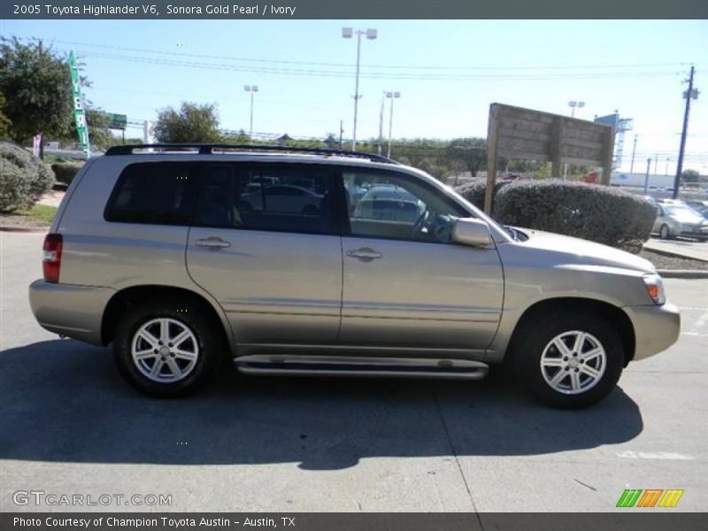 Sonora Gold Pearl / Ivory 2005 Toyota Highlander V6