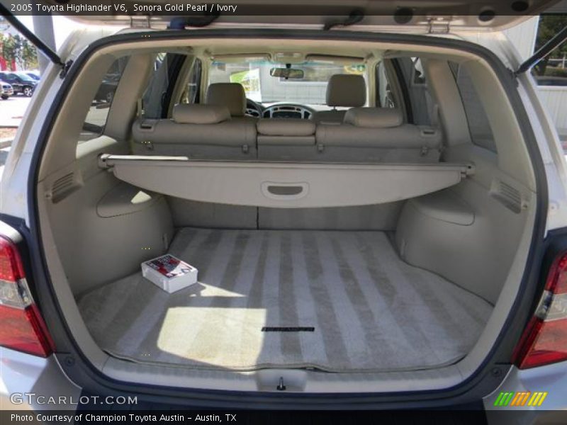 Sonora Gold Pearl / Ivory 2005 Toyota Highlander V6