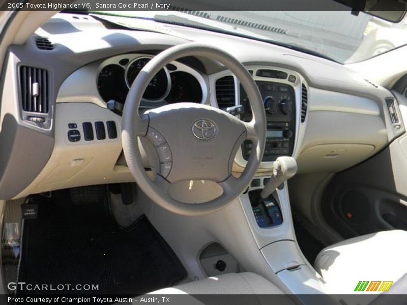 Sonora Gold Pearl / Ivory 2005 Toyota Highlander V6