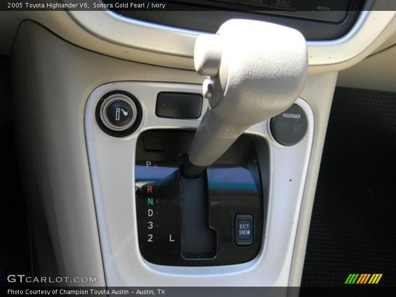 Sonora Gold Pearl / Ivory 2005 Toyota Highlander V6