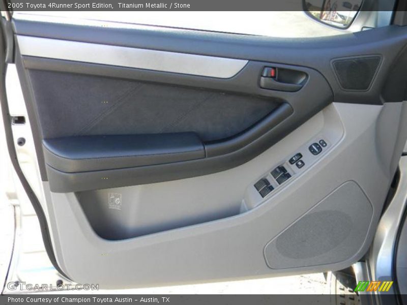 Door Panel of 2005 4Runner Sport Edition