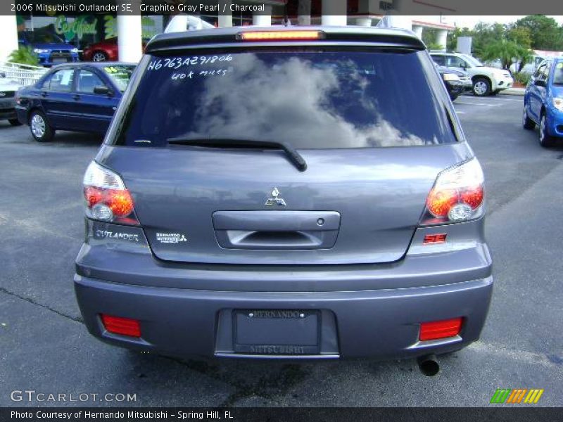 Graphite Gray Pearl / Charcoal 2006 Mitsubishi Outlander SE