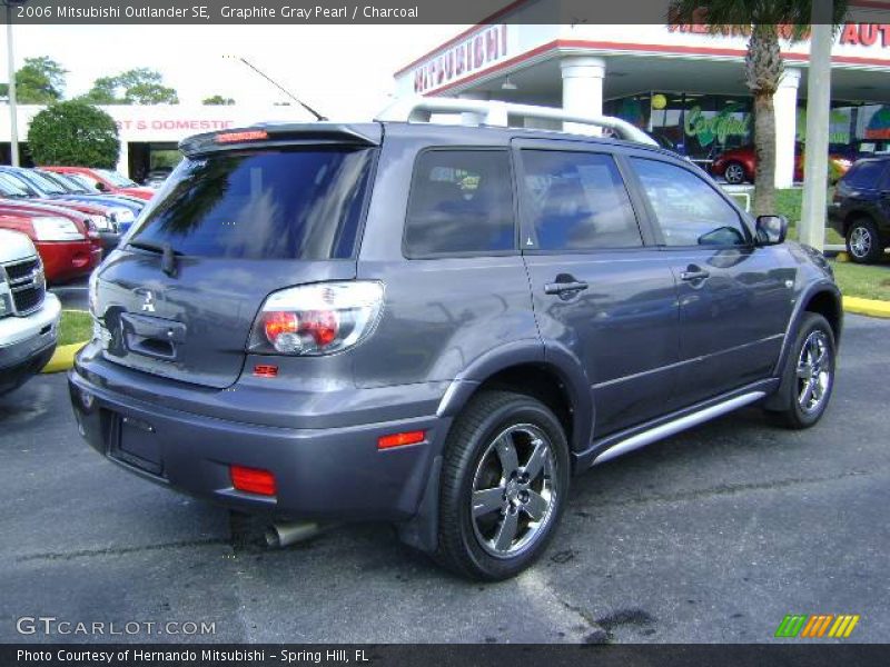 Graphite Gray Pearl / Charcoal 2006 Mitsubishi Outlander SE