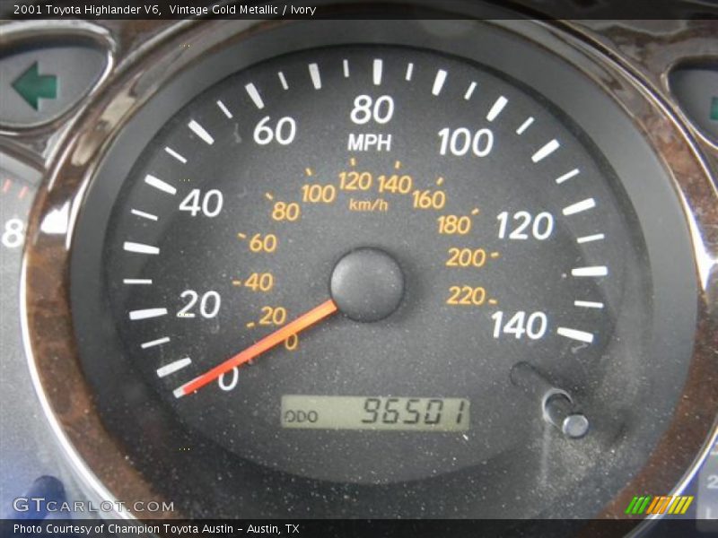 Vintage Gold Metallic / Ivory 2001 Toyota Highlander V6