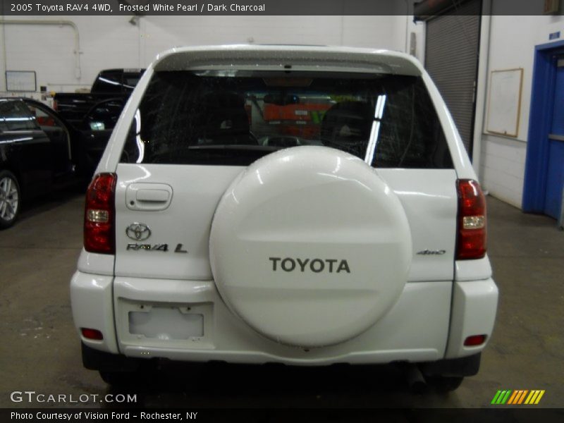 Frosted White Pearl / Dark Charcoal 2005 Toyota RAV4 4WD
