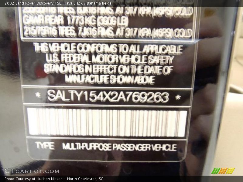 Java Black / Bahama Beige 2002 Land Rover Discovery II SE