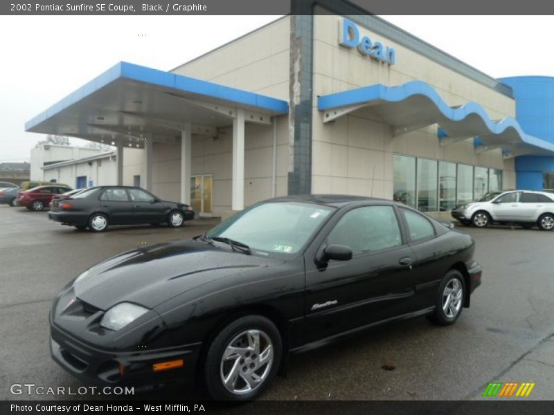 Black / Graphite 2002 Pontiac Sunfire SE Coupe