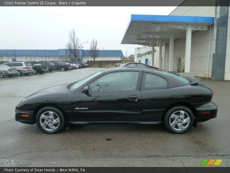 Black / Graphite 2002 Pontiac Sunfire SE Coupe