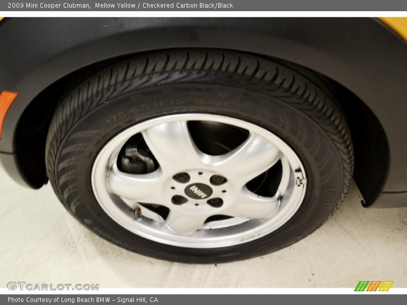 Mellow Yellow / Checkered Carbon Black/Black 2009 Mini Cooper Clubman