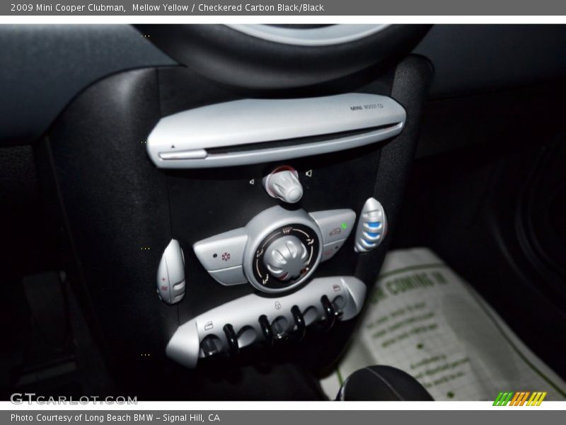 Mellow Yellow / Checkered Carbon Black/Black 2009 Mini Cooper Clubman