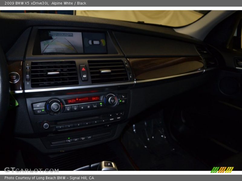 Alpine White / Black 2009 BMW X5 xDrive30i