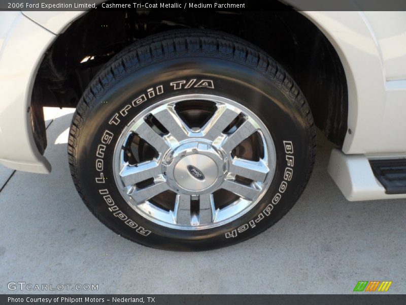 Cashmere Tri-Coat Metallic / Medium Parchment 2006 Ford Expedition Limited