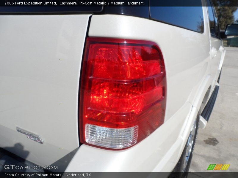 Cashmere Tri-Coat Metallic / Medium Parchment 2006 Ford Expedition Limited
