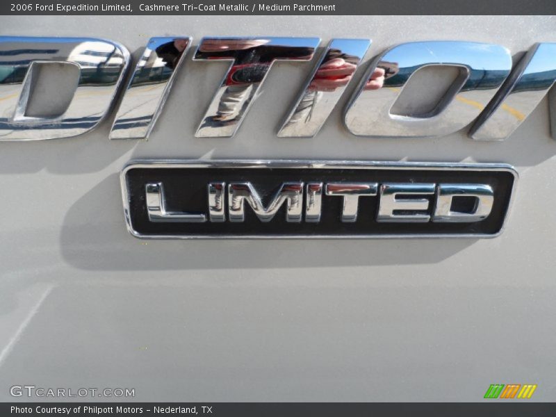 Cashmere Tri-Coat Metallic / Medium Parchment 2006 Ford Expedition Limited