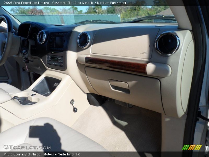 Cashmere Tri-Coat Metallic / Medium Parchment 2006 Ford Expedition Limited