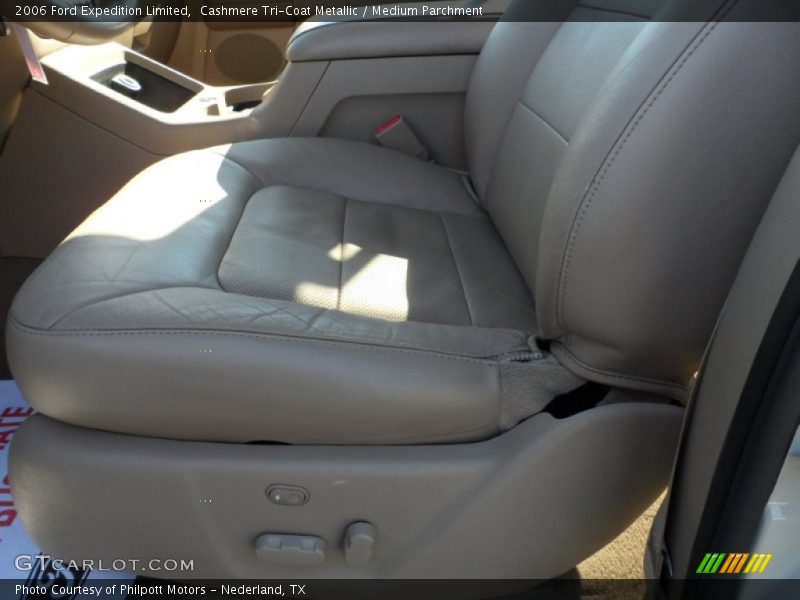 Cashmere Tri-Coat Metallic / Medium Parchment 2006 Ford Expedition Limited