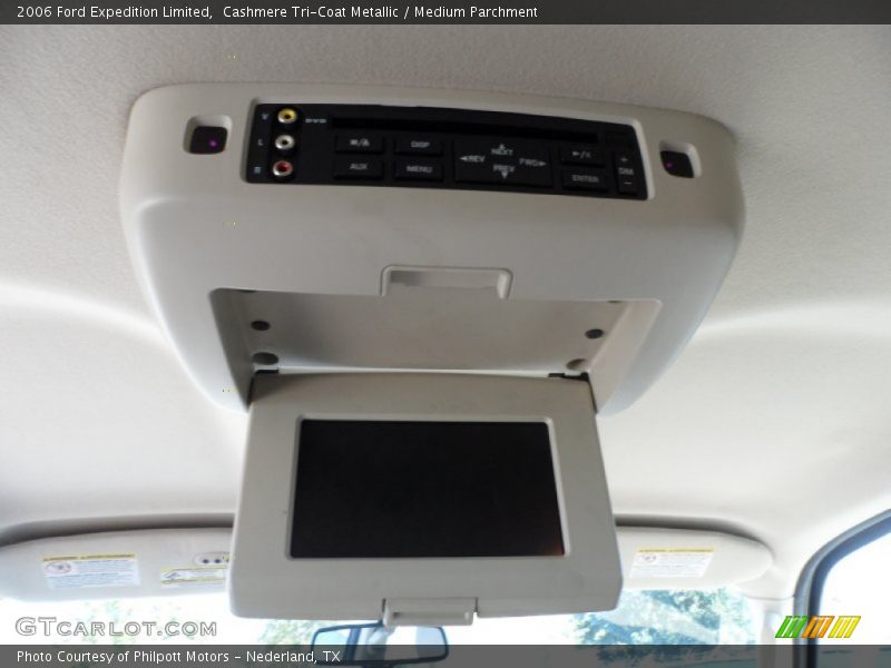 Cashmere Tri-Coat Metallic / Medium Parchment 2006 Ford Expedition Limited