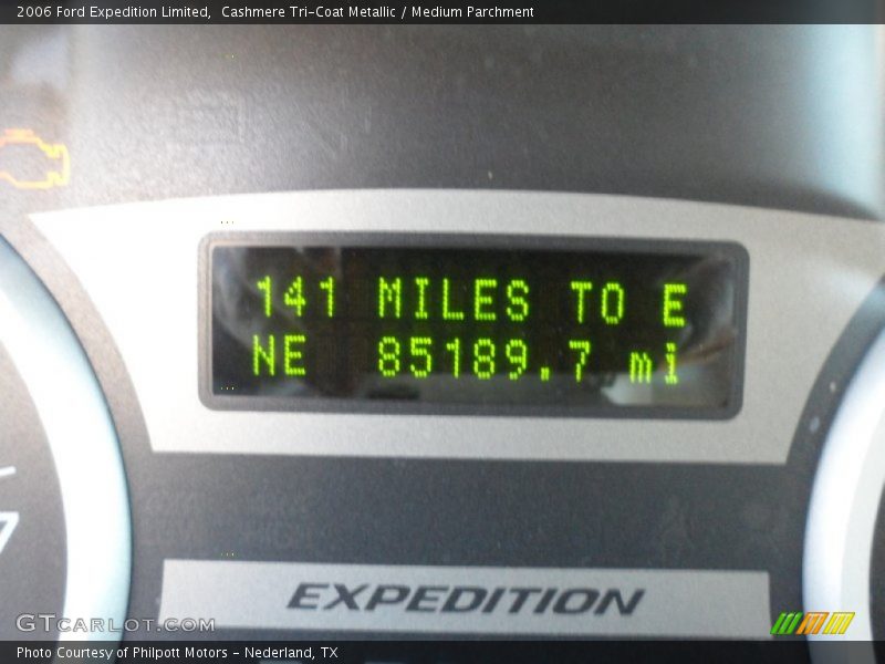 Cashmere Tri-Coat Metallic / Medium Parchment 2006 Ford Expedition Limited