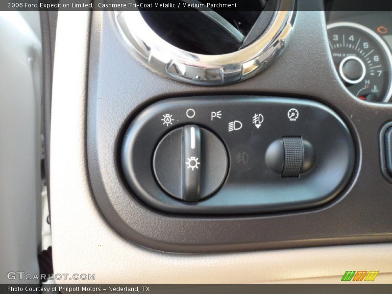 Cashmere Tri-Coat Metallic / Medium Parchment 2006 Ford Expedition Limited