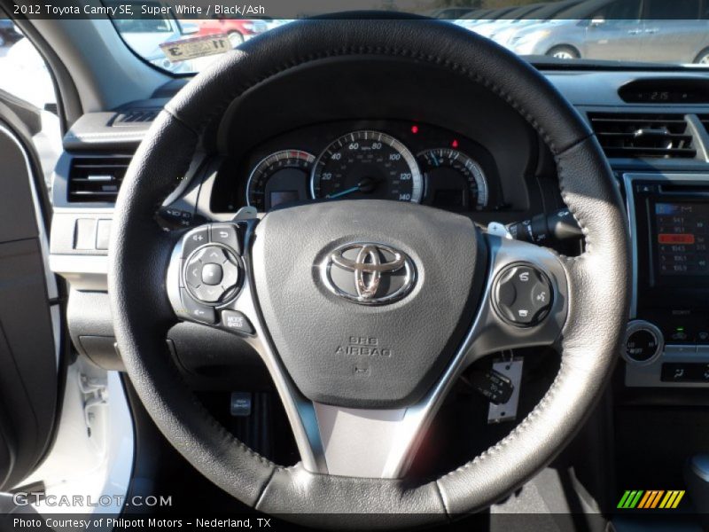 Super White / Black/Ash 2012 Toyota Camry SE